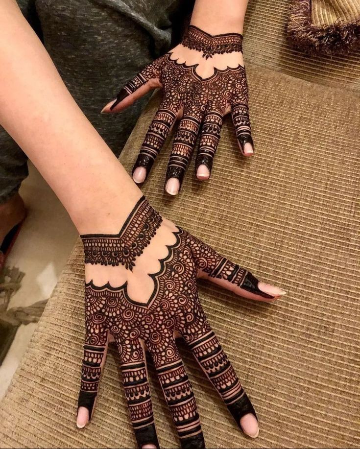 new-mehndi-design-photo-girl-simple-and-beautiful new-mehndi-design-photo-girl-simple-and-beautiful