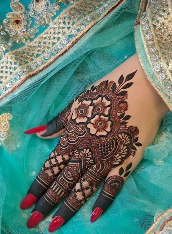 very-simple-mehndi-design-easy-and-beautiful very-simple-mehndi-design-easy-and-beautiful