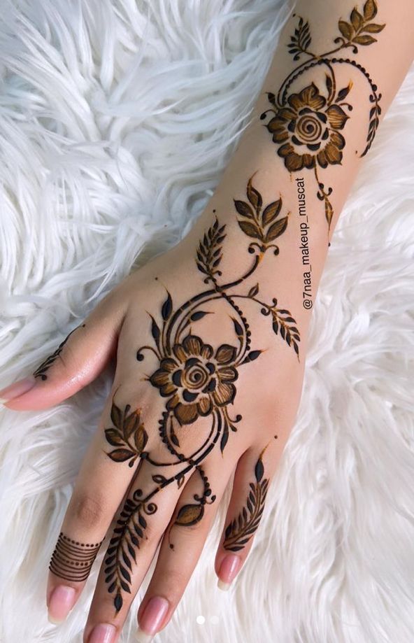 Easy-Arabic-Mehndi-Design Easy-Arabic-Mehndi-Design