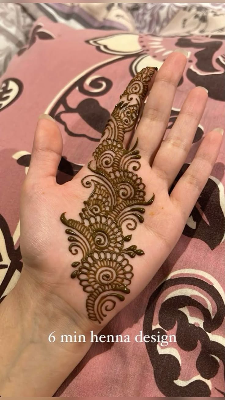 Easy-Arabic-Mehndi-Design Easy-Arabic-Mehndi-Design
