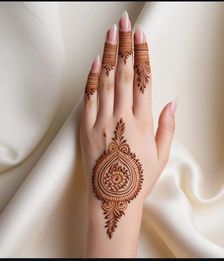 Easy-Arabic-Mehndi-Design Easy-Arabic-Mehndi-Design