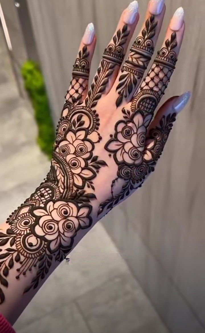 Easy-Arabic-Mehndi-Design Easy-Arabic-Mehndi-Design
