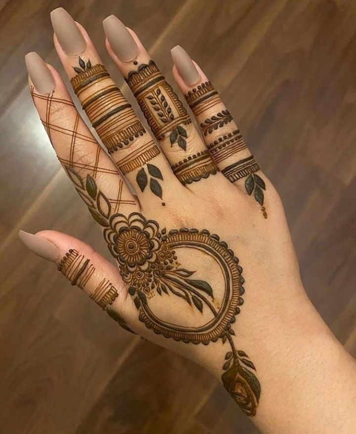 Easy-Arabic-Mehndi-Design Easy-Arabic-Mehndi-Design