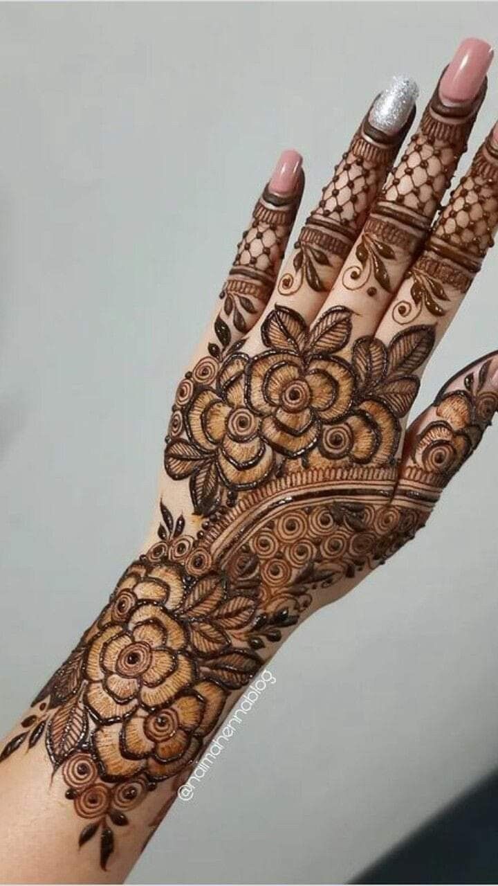 Easy-Arabic-Mehndi-Design Easy-Arabic-Mehndi-Design