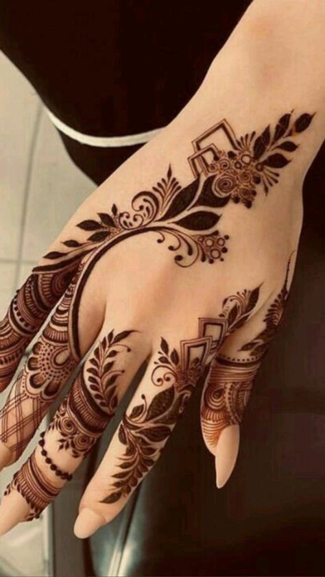 Easy-Arabic-Mehndi-Design Easy-Arabic-Mehndi-Design