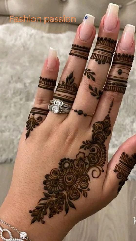 Easy-Arabic-Mehndi-Design Easy-Arabic-Mehndi-Design
