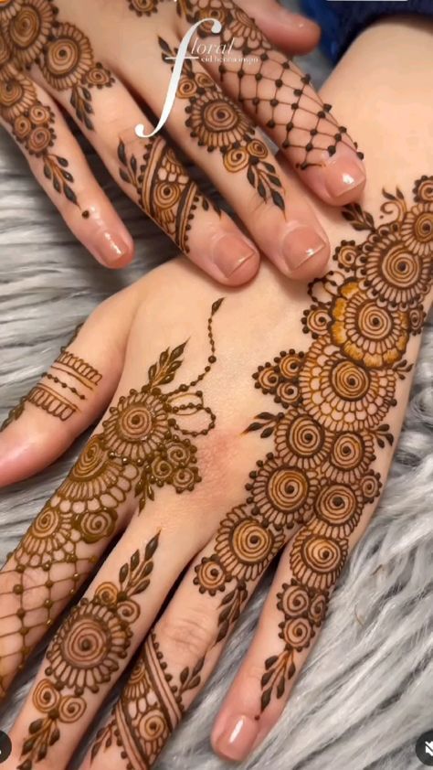 Easy-Arabic-Mehndi-Design Easy-Arabic-Mehndi-Design