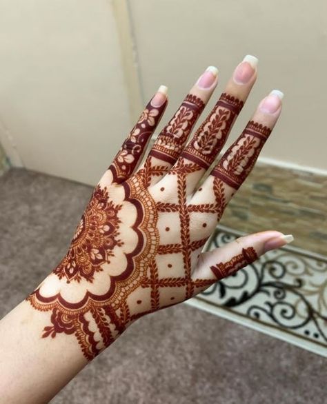 Easy-Arabic-Mehndi-Design Easy-Arabic-Mehndi-Design