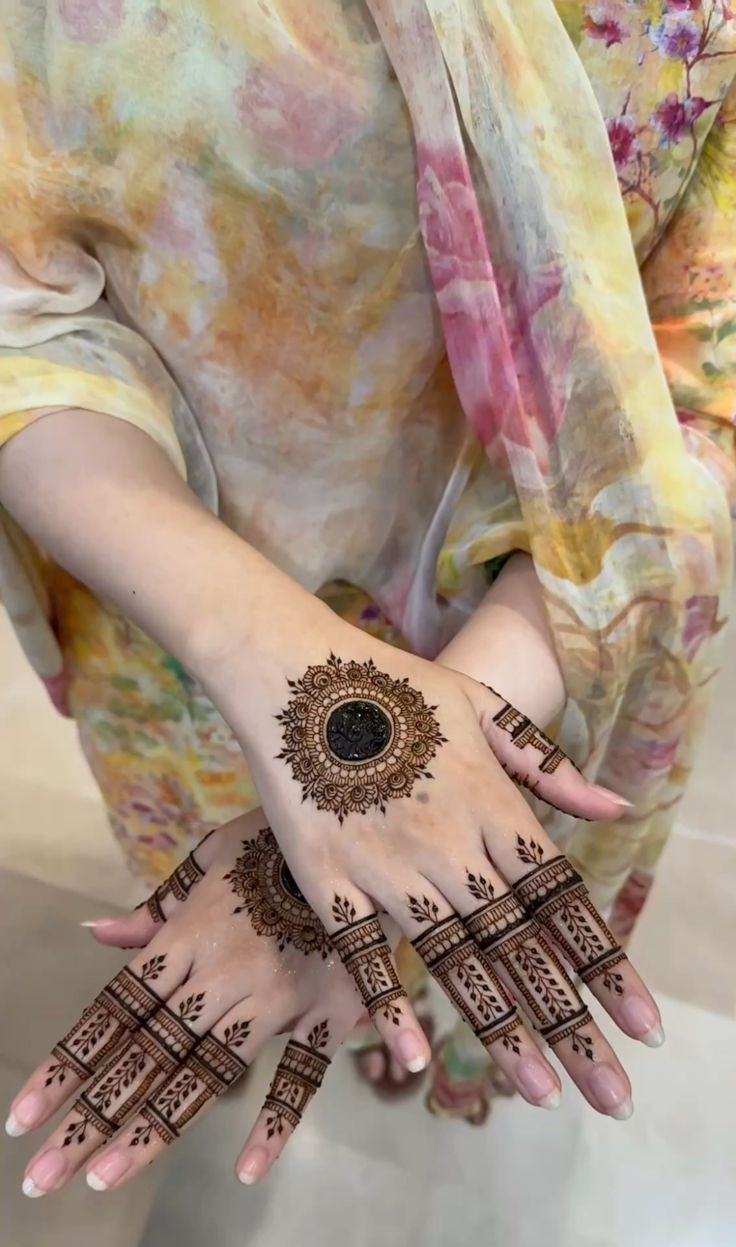 Finger-Mehndi-Design-Images Finger-Mehndi-Design-Images