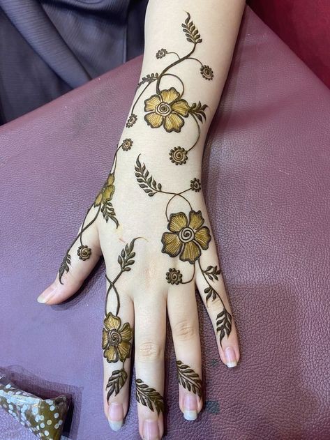 Finger-Mehndi-Design-Images Finger-Mehndi-Design-Images