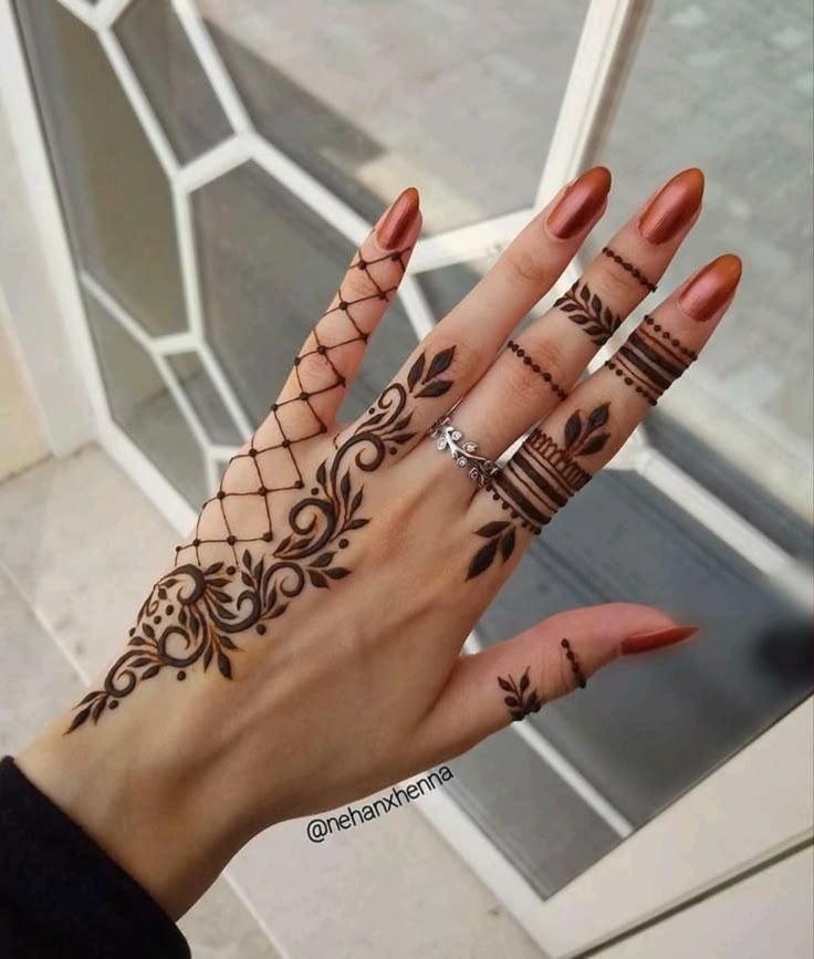 Finger-Mehndi-Design-Images Finger-Mehndi-Design-Images
