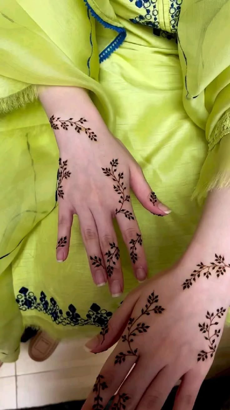 Finger-Mehndi-Design-Images Finger-Mehndi-Design-Images