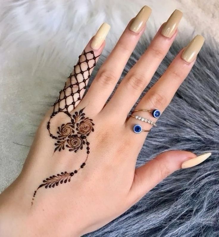 Front-Hand-Simple-Mehndi-Design-Images Front-Hand-Simple-Mehndi-Design-Images