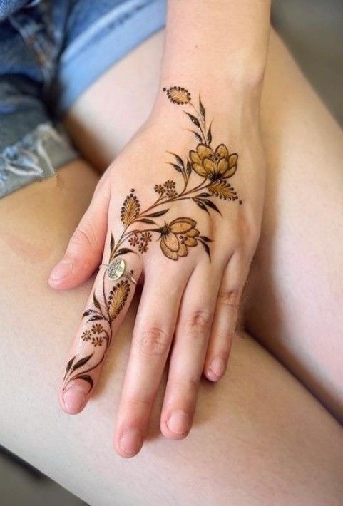 Front-Hand-Simple-Mehndi-Design-Images Front-Hand-Simple-Mehndi-Design-Images