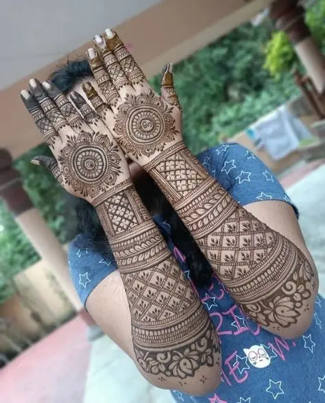 back-hand-mehndi-design-bridal-arabic back-hand-mehndi-design-bridal-arabic