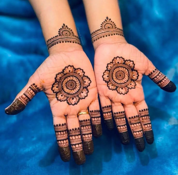 beautiful-mehndi-simple-royal-front-hand-mehndi-design beautiful-mehndi-simple-royal-front-hand-mehndi-design