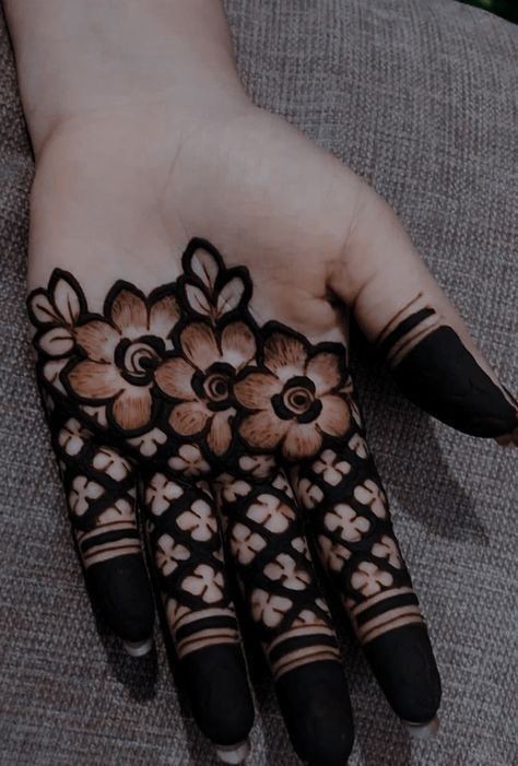 easy-cute-mehndi-design-front-hand-simple-and-beautiful easy-cute-mehndi-design-front-hand-simple-and-beautiful