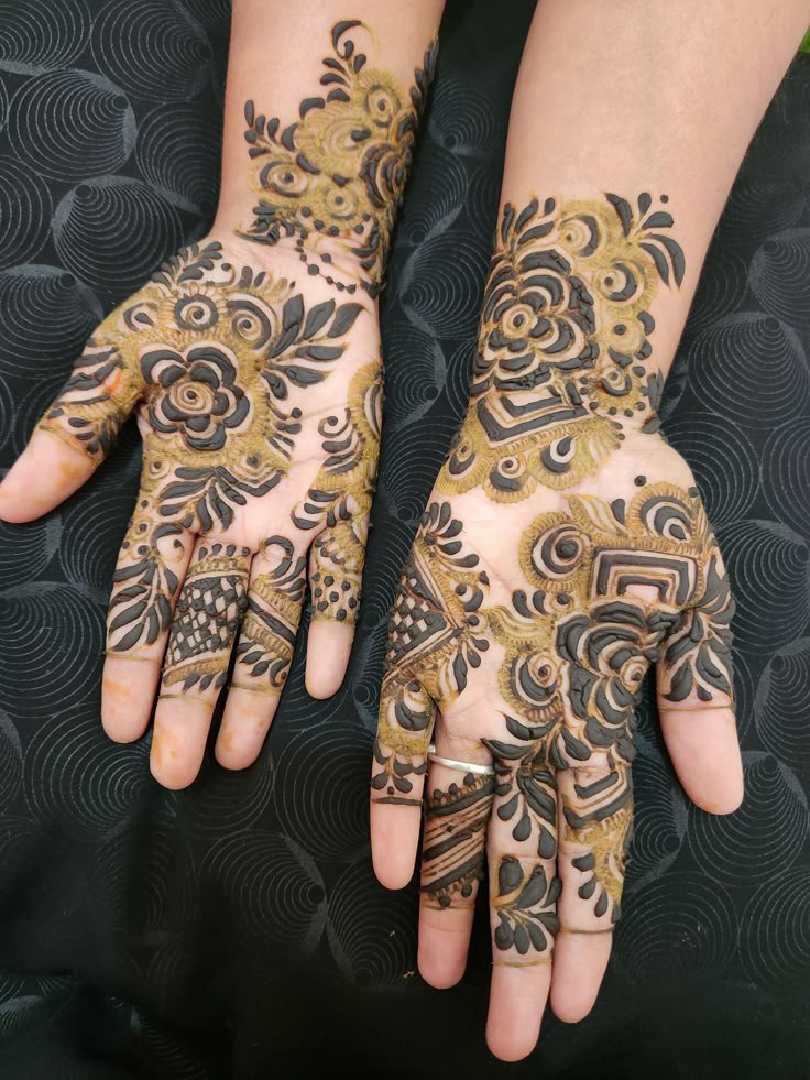 karva-chauth-mehndi-design-simple-and-easy karva-chauth-mehndi-design-simple-and-easy