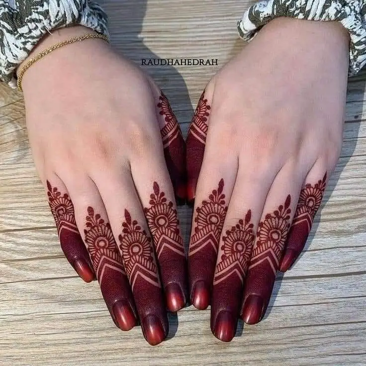 mehndi-design-photo-back-hand-stylish-simple-and-beautiful mehndi-design-photo-back-hand-stylish-simple-and-beautiful